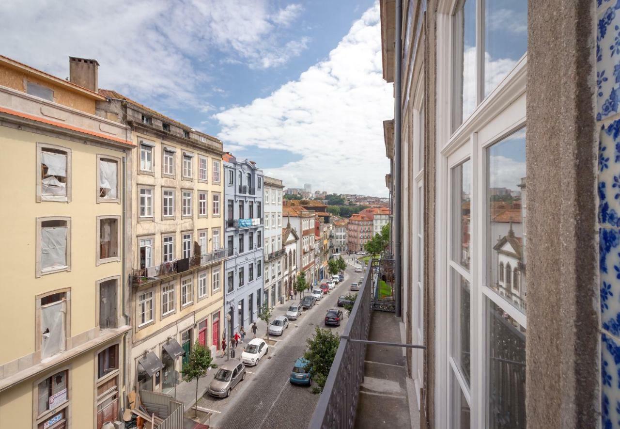 Faisama • Porto